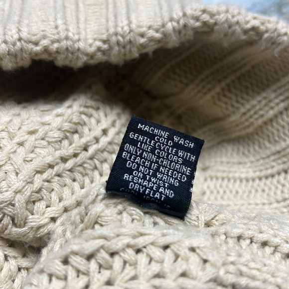 Moon & Madison Cream Sweater Sz M - Picture 10 of 12